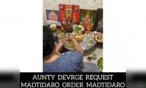 ಹಬ್ಬದ ದಿನ ಕೋರೋನವನ್ನು ಹೋಗಲಾಡಿಸೆಂದು ಕೇಳಿಕೊಳ್ಳುತ್ತಿರುವ ಮಹಾತಾಯಿ