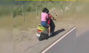 ಈ ಹೆಣ್ಮಕ್ಳಇಗೆ ಯಾಕ್ ಈ ಫಜಿತಿ ,...????