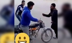 ಪಾಪ ಇನ್ಮುಂದೆ ಬೈಕ್ ಮುಟ್ಟಲ್ಲ ಅನ್ಸುತ್ತೆ ,,,!!!!