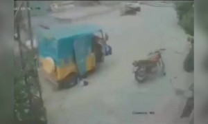 ಚಿಕ್ಕ ಮಕ್ಳು ಇಷ್ಟು ತರ್ಲೆ ಇರ್ತರ ....??