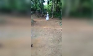 ಕೇರಳ ಮೂಲದ ದಂಪತಿಗಳು ಕ್ರಿಕೆಟ್ ಆಡುತ್ತಿರುವುದು .....