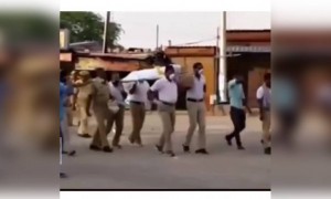 ಹೊಸ ವಿಡಿಯೋ ನಮ ಪೊಲೀಸ್ ನವರು ಮಾಡಿರೋದು ......