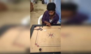 ಕೇರಂ ಆಟದ ಪ್ರೊ ಪ್ಲೇಯರ್