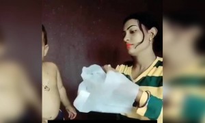 ಎಂಥ ಮಹಾ ತಾಯಿ ನೋಡಿ .....
