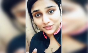 ಪಾಪ ಹುಡುಗಿ ಕನ್ಫ್ಯೂಸ್ ಆಗಿದಾಳೆ .....!!!!