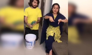 ಗಂಡನಿಗೆ ಬಟ್ಟೆ ಒಗೆಯೋದನ್ನು ಕಲಿಸಿದ ಹೆಂಡತಿ