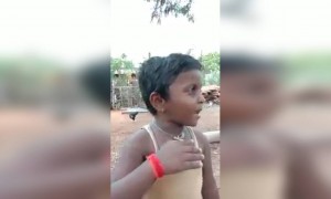 ಇಷ್ಟು ಚಿಕ್ಕ ವಯಸ್ಸಿಗೆ ಎಷ್ಟು ದೇಶ ಭಕ್ತಿ ....!!!!