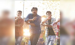 ಶ್ಯಾನೆ ಟಾಪ್ ಆಗವಳೇ ನಮ್ಮ್ ಹುಡುಗಿ ....