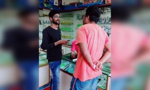 ಇಬ್ಬರು ಕಿವುಡರ ಕಥೆ