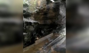 ಎಷ್ಟು ಸುಂದರ ಕೊರೆಯುವ ಚಳಿಯಲಿ ಜುಳು ಜುಳು ಮಳೆಯಲಿ