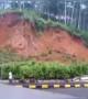 ಅಬ್ಬಾ ಎಂಥ ಭೂಕುಸಿತ ....!!